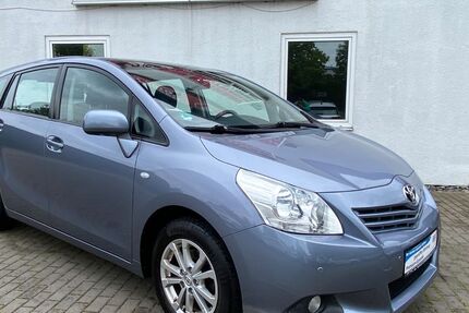 Toyota Verso 165.000 km 6.990 &euro; Goslar 38644