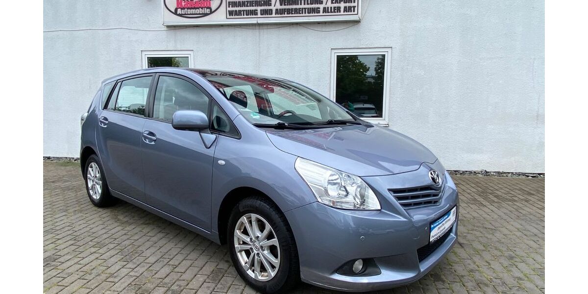 Toyota Verso 165.000 km 6.990 &euro; Goslar 38644