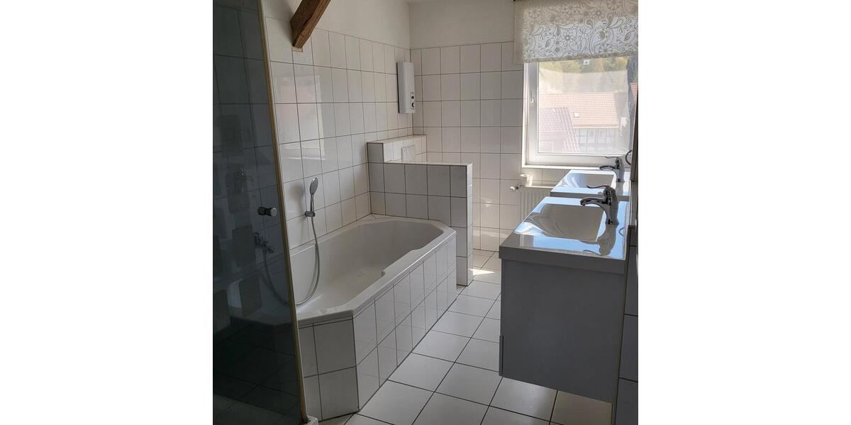 Dachgeschoßwohnung Langelsheim - 3 Zimmer, 107 m&sup2;, 495&euro; | Angebot:26704845