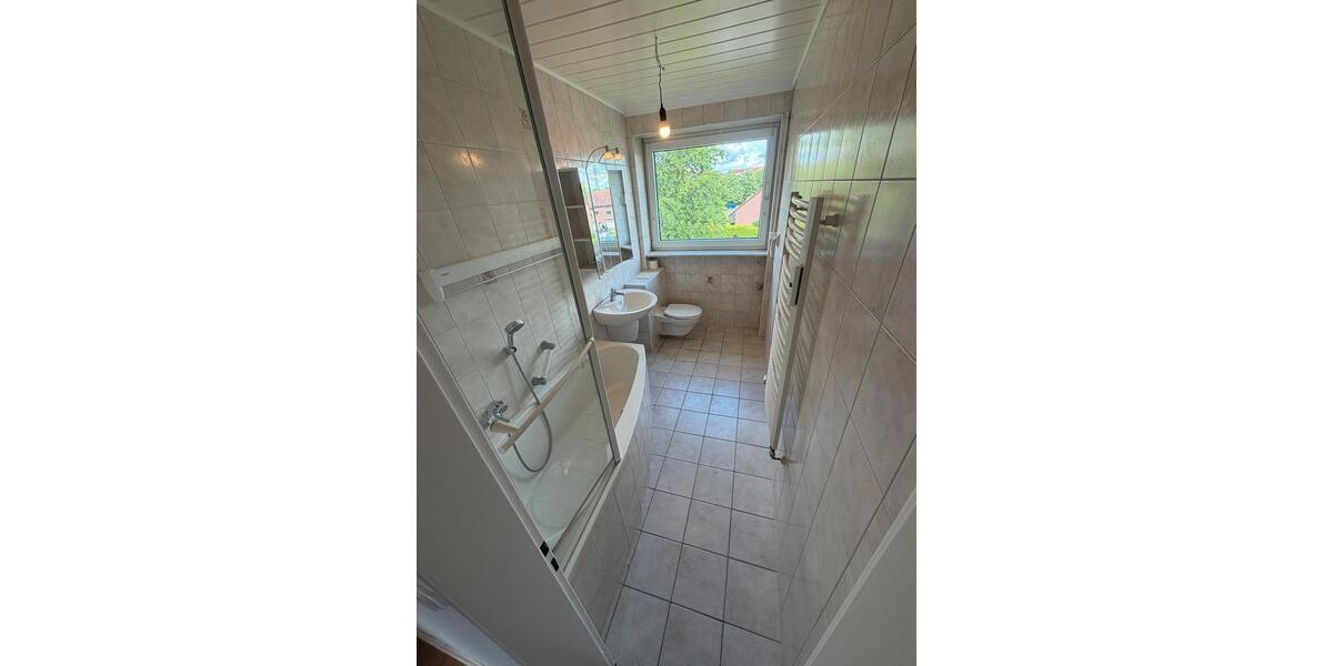 Dachgeschoßwohnung Salzgitter - 3 Zimmer, 65 m&sup2;, 115.000&euro; | Angebot:27111934