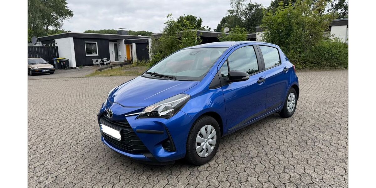 Toyota Yaris 50.000 km 6.900 &euro; Salzgitter 38239