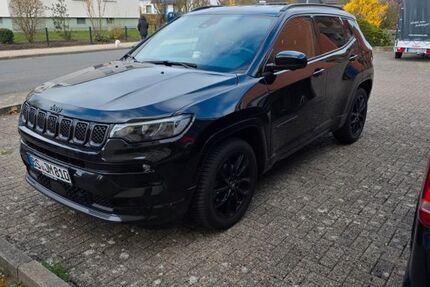 Jeep Compass 62.500 km 20.600 &euro; Braunschweig 38108