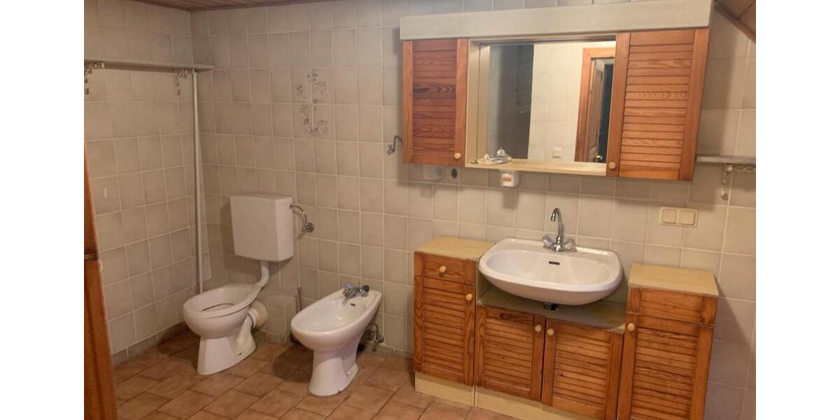 Einfamilienhaus Baddeckenstedt - 7 Zimmer, 150 m&sup2;, 139.000&euro; | Angebot:26091120