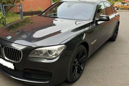 BMW 750 287.230 km 10.900 &euro; Braunschweig 38112