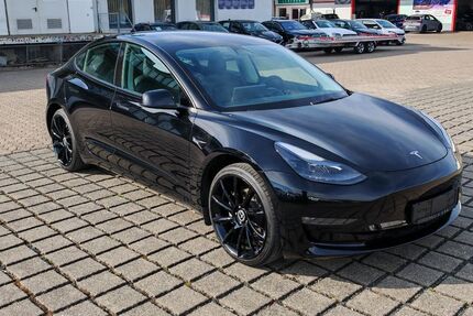 Tesla Model 3 36.143 km 31.970 &euro; Braunschweig 38112