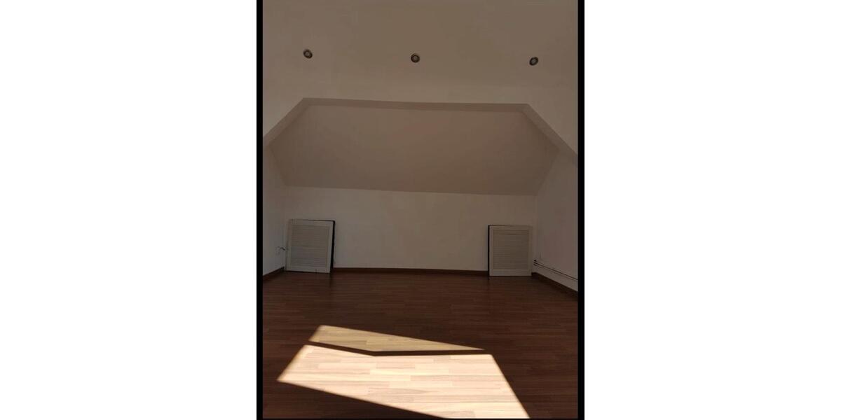 Etagenwohnung Vechelde - 4 Zimmer, 105 m&sup2;, 870&euro; | Angebot:25978187