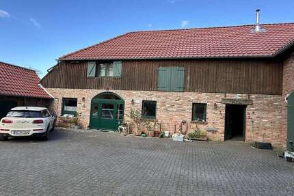 Haus Rötgesbüttel - 5 Zimmer, 200 m&sup2;, 375.000&euro; | Angebot:25274054