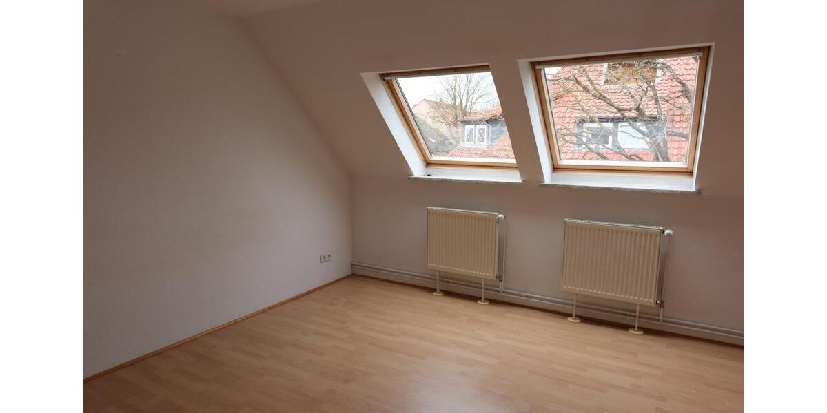 Dachgeschoßwohnung Braunschweig Westliches Ringgebiet - 2 Zimmer, 55 m&sup2;, 700&euro; | Angebot:26030384