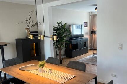 Wohnung Braunschweig Lehndorf-Watenbüttel - 4 Zimmer, 150 m&sup2;, 2.400&euro; | Angebot:25948877