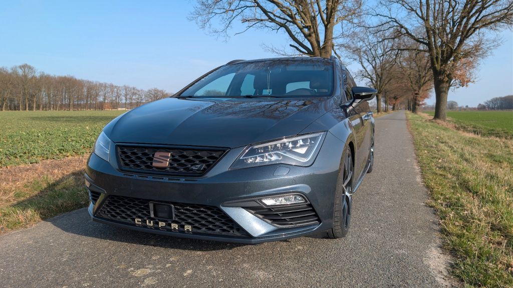 Seat Leon 89.000 km 24.500 &euro; Wasbüttel 38553