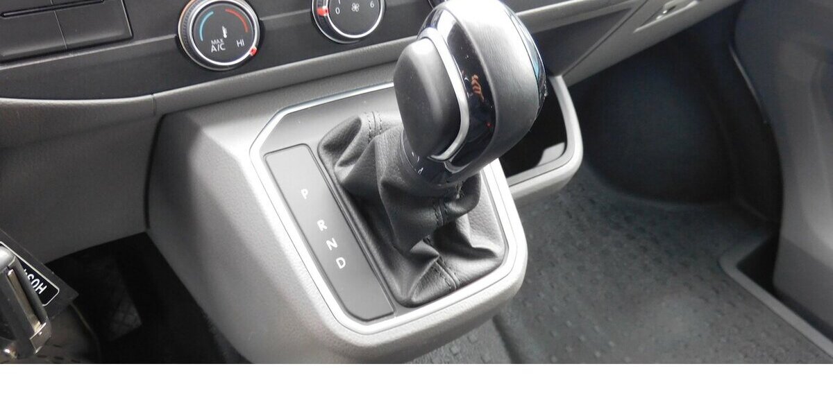 VW T6.1 Transporter 1 Abt e- Lang DSG 4-Gang Klima 3.700 km 16.990 &euro; Vordorf 38533