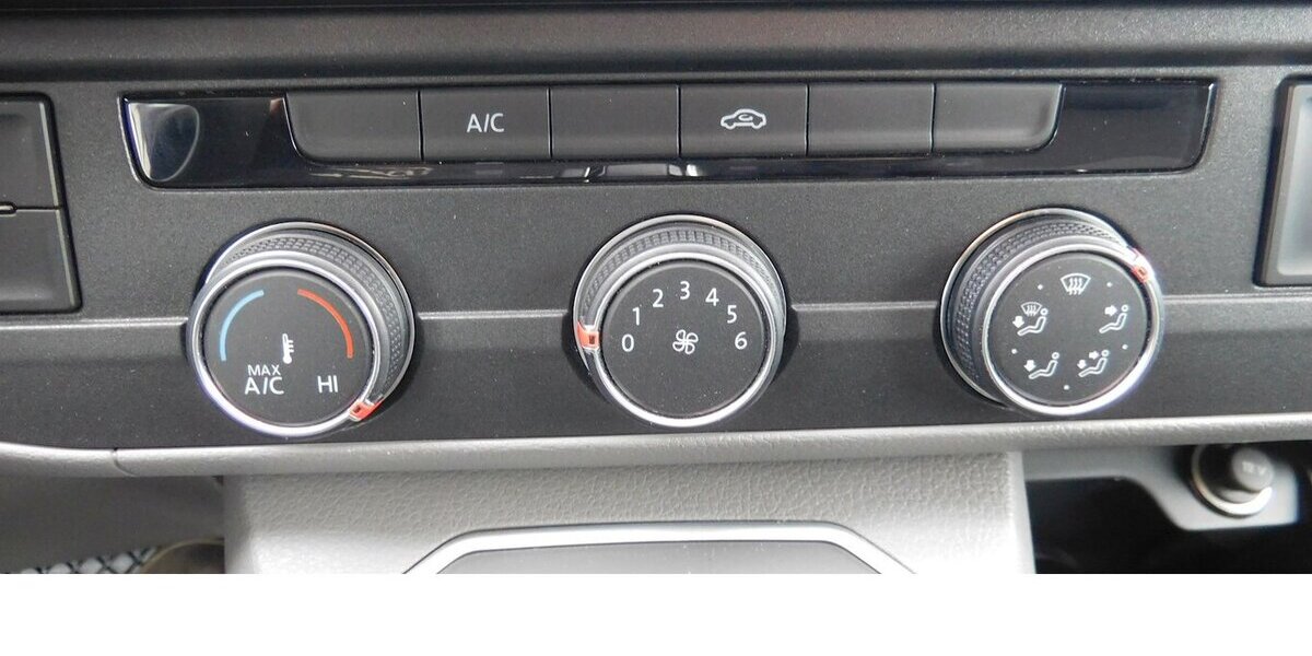 VW T6.1 Transporter 1 Abt e- Lang DSG 4-Gang Klima 3.700 km 16.990 &euro; Vordorf 38533